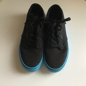 Vans youth size 5